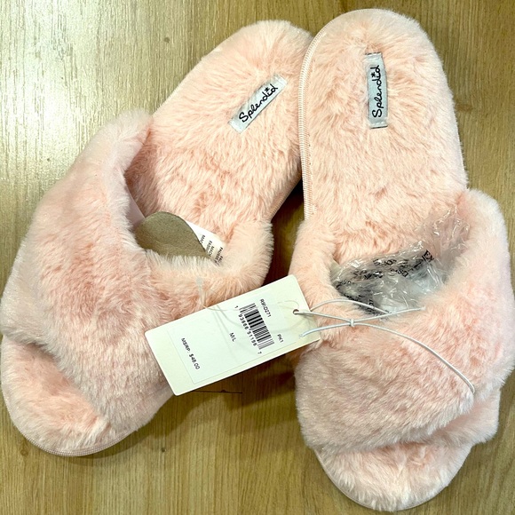 Splendid Shoes - SPLENDID PINK FUZZY SLIPPERS M/L NEW MSRP $48 NWT
